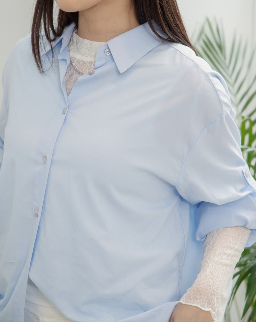 蕾絲紋理透膚立領內搭上衣