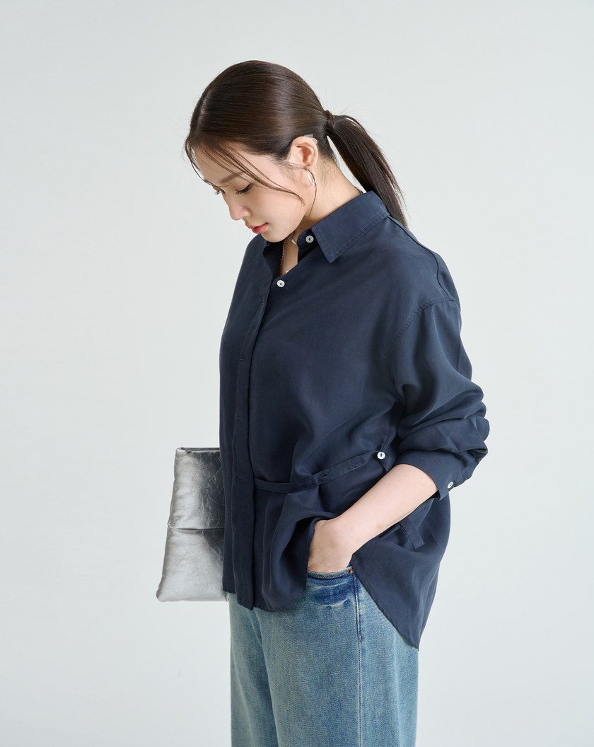 側釦造型質感垂墜天絲襯衫(三色)