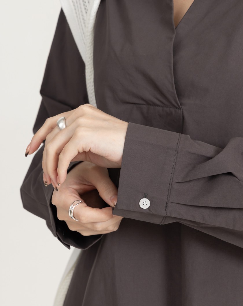 附披肩V領純棉寬鬆襯衫(兩色)