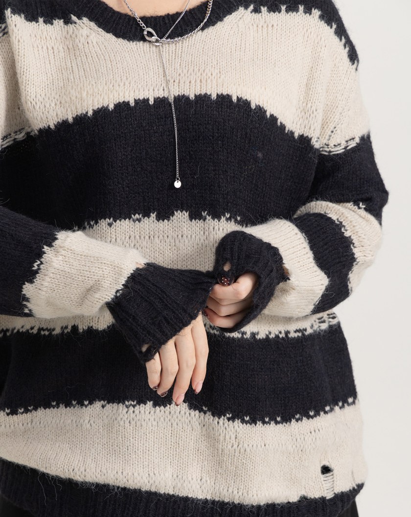 鬆弛感黑白條紋粗針織上衣