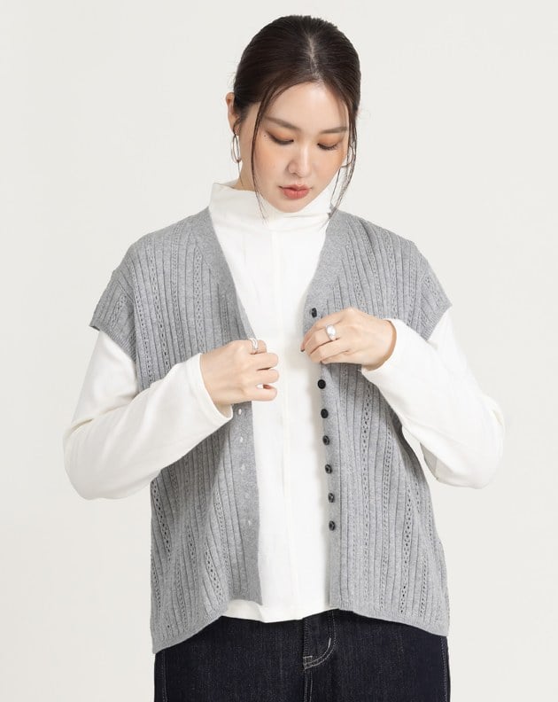 V領鏤空短袖針織上衣(三色)