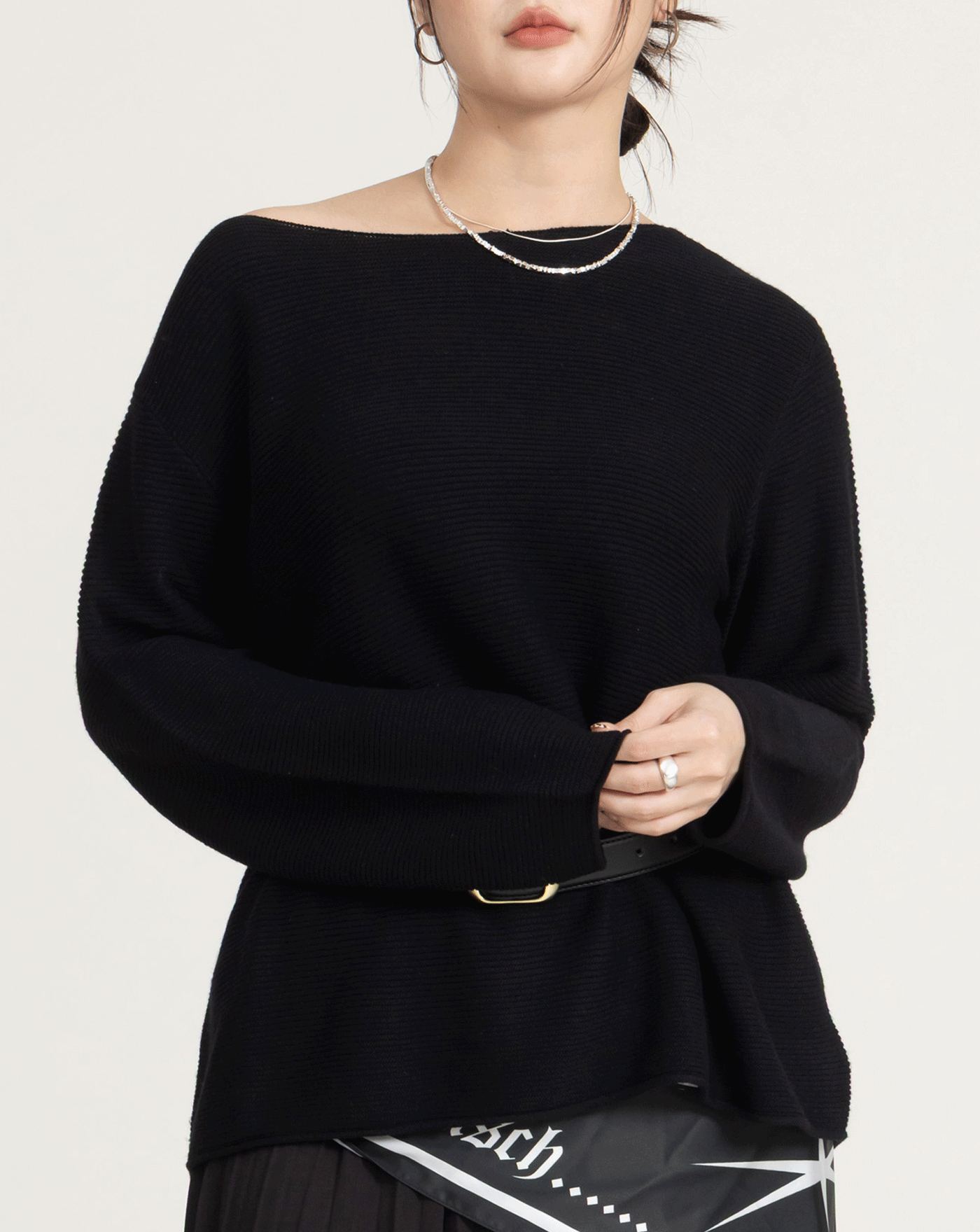 船型領極簡混羊毛針織上衣(兩色)