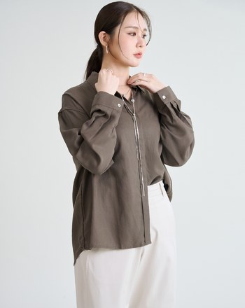 側釦造型質感垂墜天絲襯衫(三色)