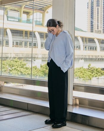 顯瘦V領下擺抽繩上衣