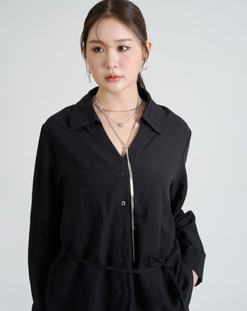 顯瘦V領抗皺襯衫附造型綁帶(兩色)