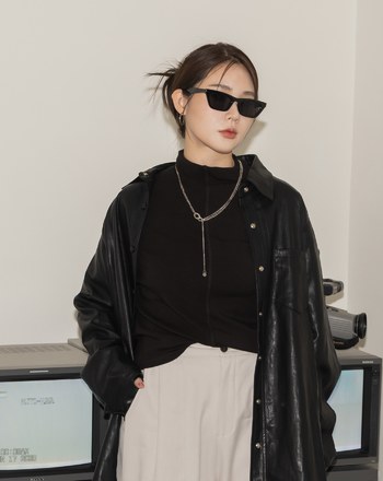 細節車線防捲立領不勒脖上衣(兩色)