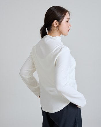 細節車線防捲立領不勒脖上衣(兩色)