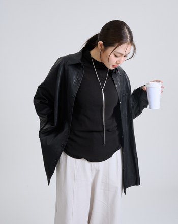 柔軟皮質酷感襯衫外套(兩色)